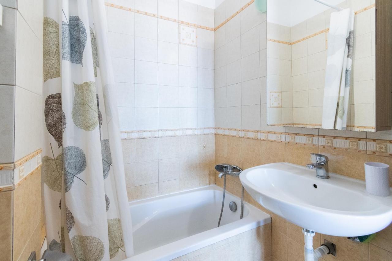 Anesis Seaview Apartment 2 Neos Marmaras Bagian luar foto